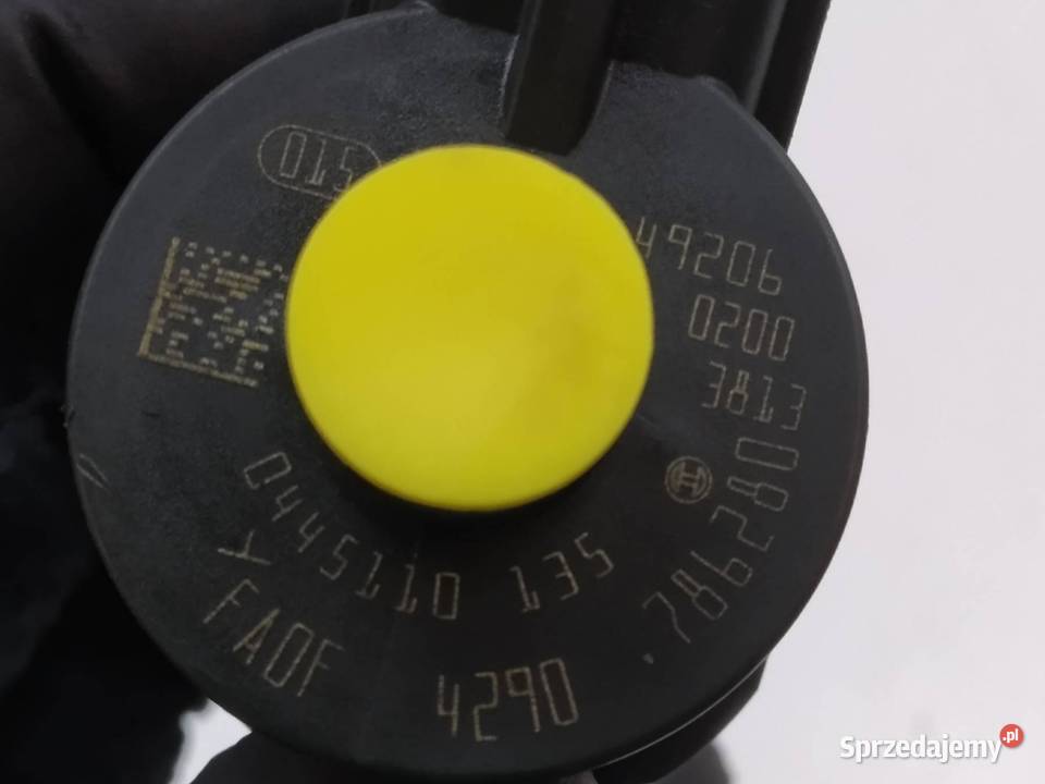 WTRYSKIWACZ 0445110135 14 HDI Peugeot 206 I sprzedam