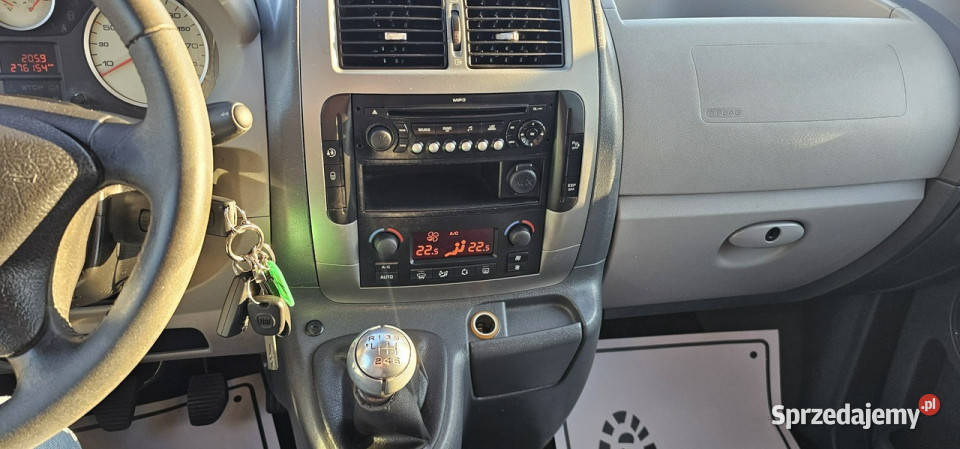 Fiat Scudo LONG 20HDI Nawiewy Panorama 9Os HAK lakier metallic dolnośląskie Świdnica