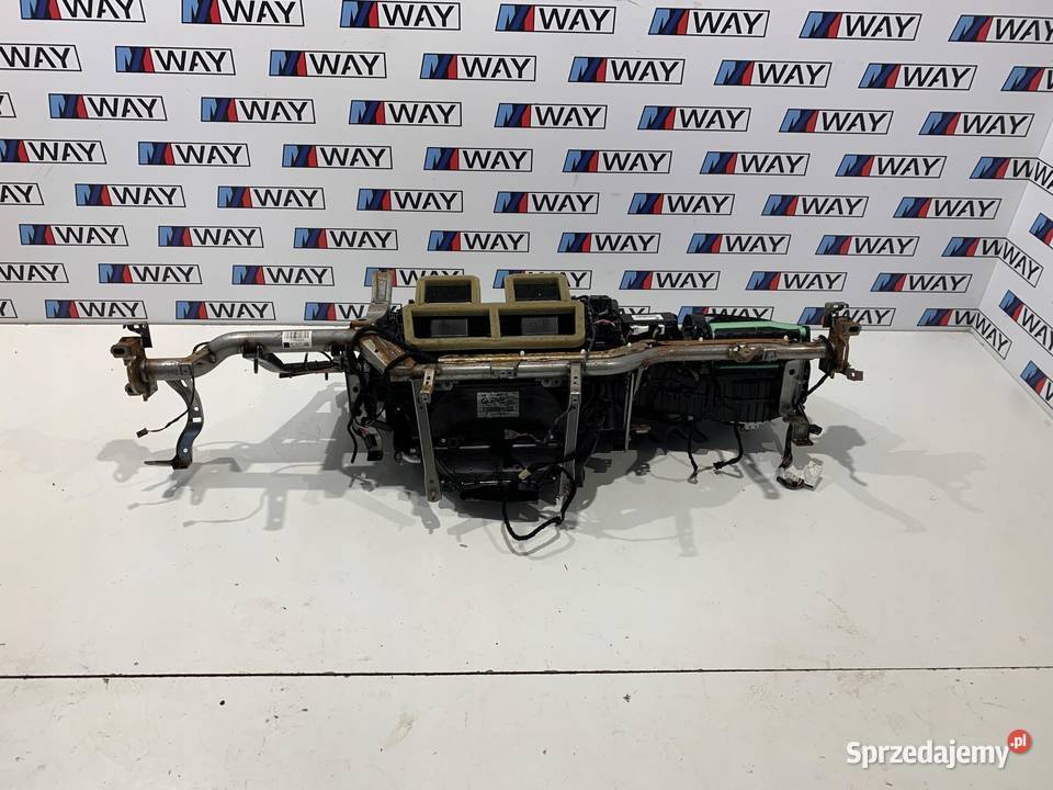 BMW F20 F21 STELAŻ KONSOLI DESKI NAGRZEWNICA