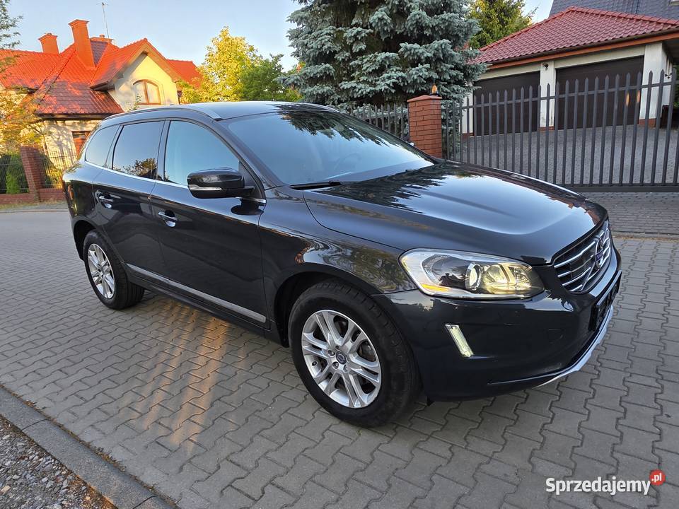 Volvo XC60 24D5 full Blisk kamera