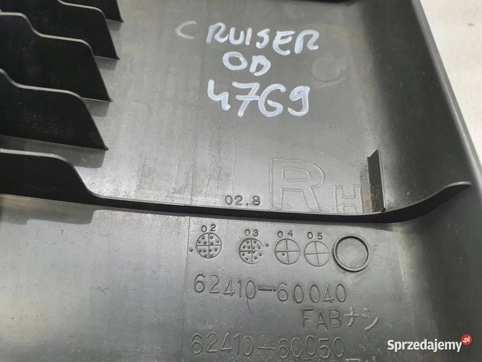 OSŁONA POSZYCIE SŁUPKA PRAWE LAND CRUISER 120 5D osobowe