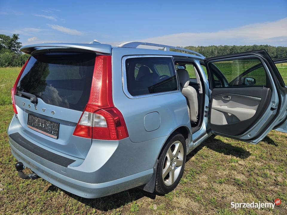 Volvo V70 2008r 20 benzyna 145 Summum Ładny 288000km łódzkie Karolew