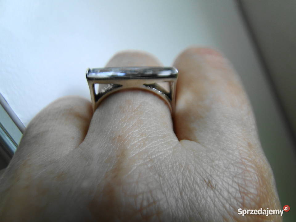 Ciekawy pierścionek srebro 925 srebro Warszawa