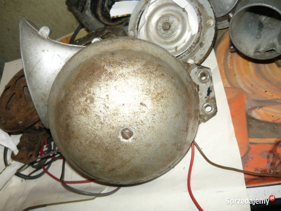 Zabytkowy stary sygnał sprawny osobowe