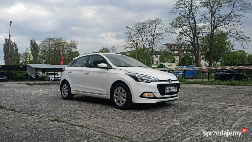 Hyundai i20 pierwszy właściciel niski przebieg 1248cm3 Tomaszów Mazowiecki sprzedam