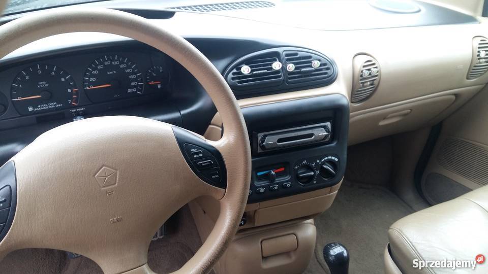 Chrysler Voyager 7 osobowy