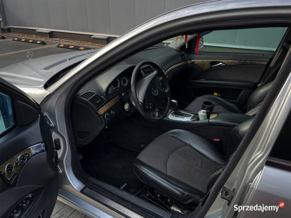MercedesBenz W211 Avantgarde 27 CDI Harman Rawa Mazowiecka