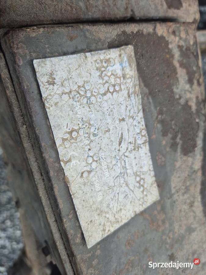 Tuz przedni podnosnik do traktora Renault innego Turek