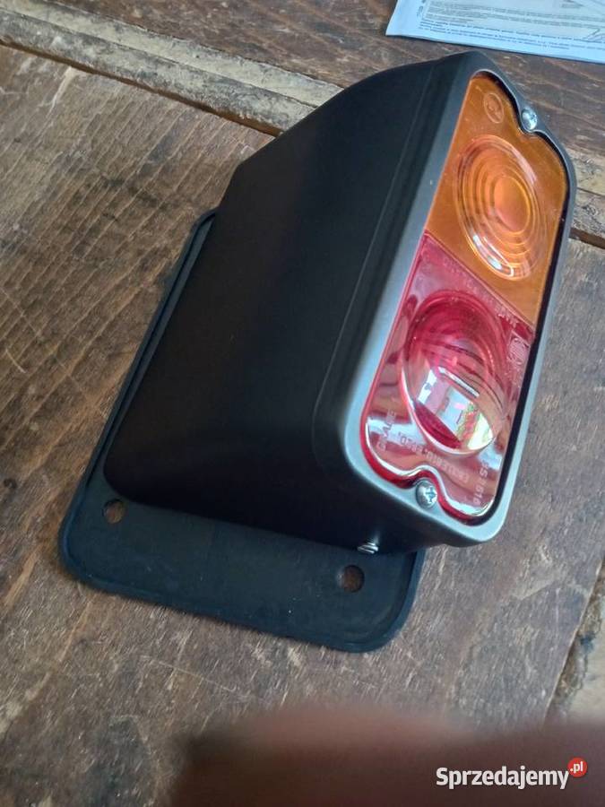 Tylne lampy ursus c4011 Oświetlenie Muszynka