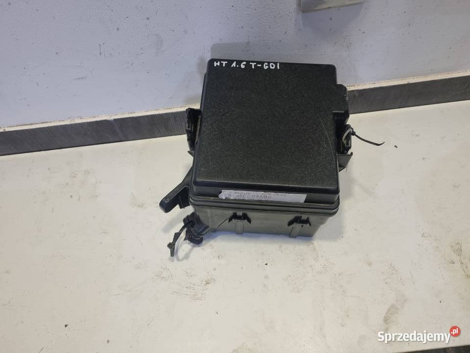 SKRZYNKA BEZPIECZNIKÓW 16 TGDI HYUNDAI TUCSON łódzkie Skierniewice
