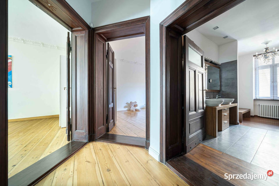 Wyjątkowe 4 pokoje balkon kamienica Stare Miasto