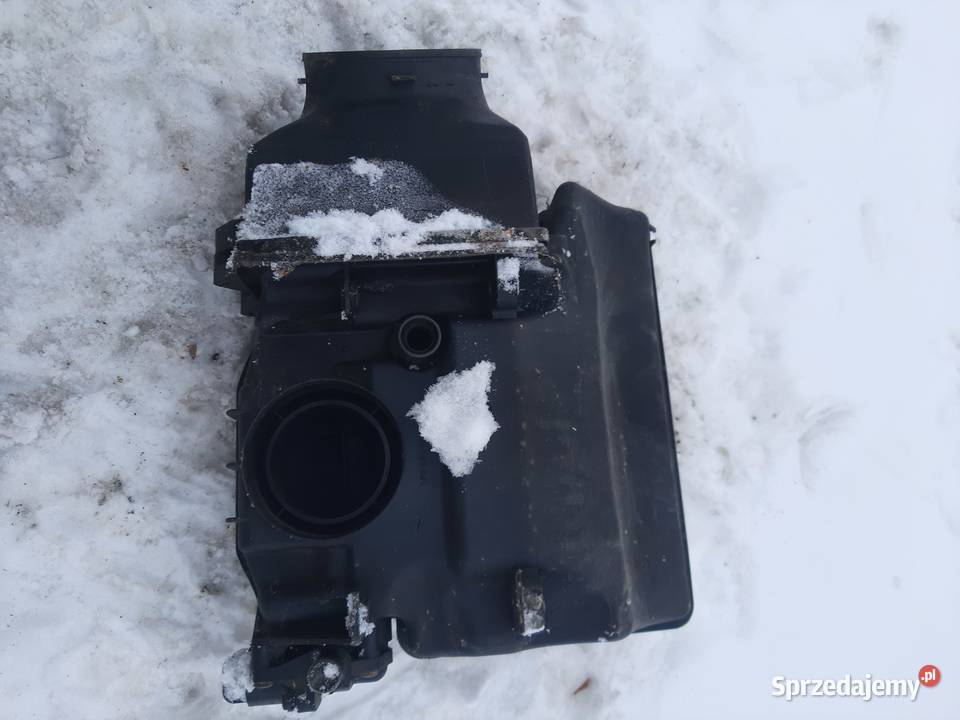 Renaut 14 16V obudowa filtra powietrza Ksawerów