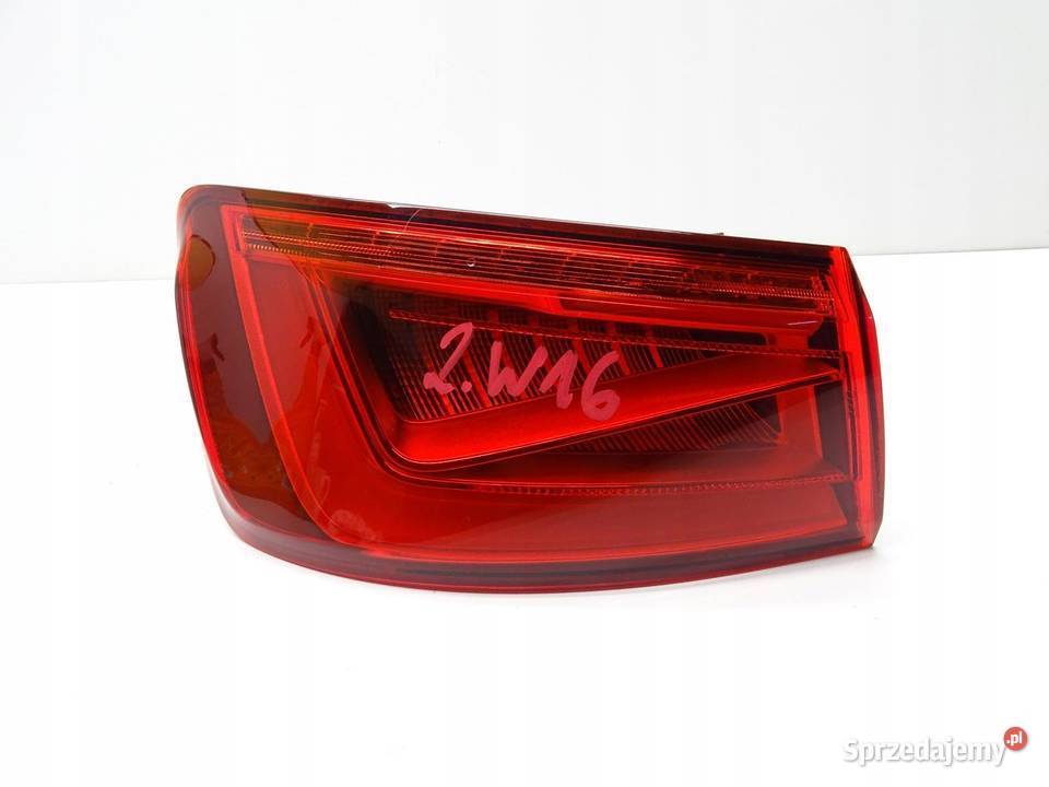 LAMPA LEWA LEWY TYŁ W BŁOTNIK AUDI A3 8V SEDAN osobowe sprzedam