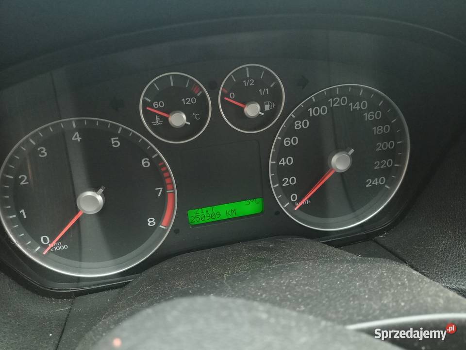 Ford Focus Kombi MK2 16 115 2006r LPG 250 Długie Focus Legionowo