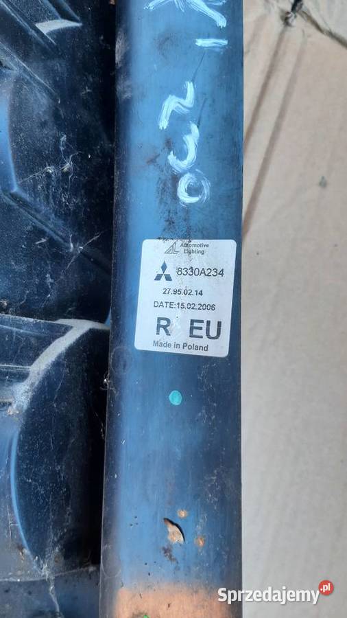 lampa prawa 8330A233 lewa 8330A234 Mitsubishi osobowe Dębno