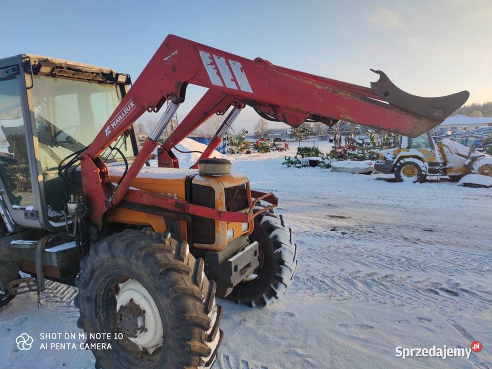 Ładowacz czołowy Maillux Renault 10654 Łobżenica