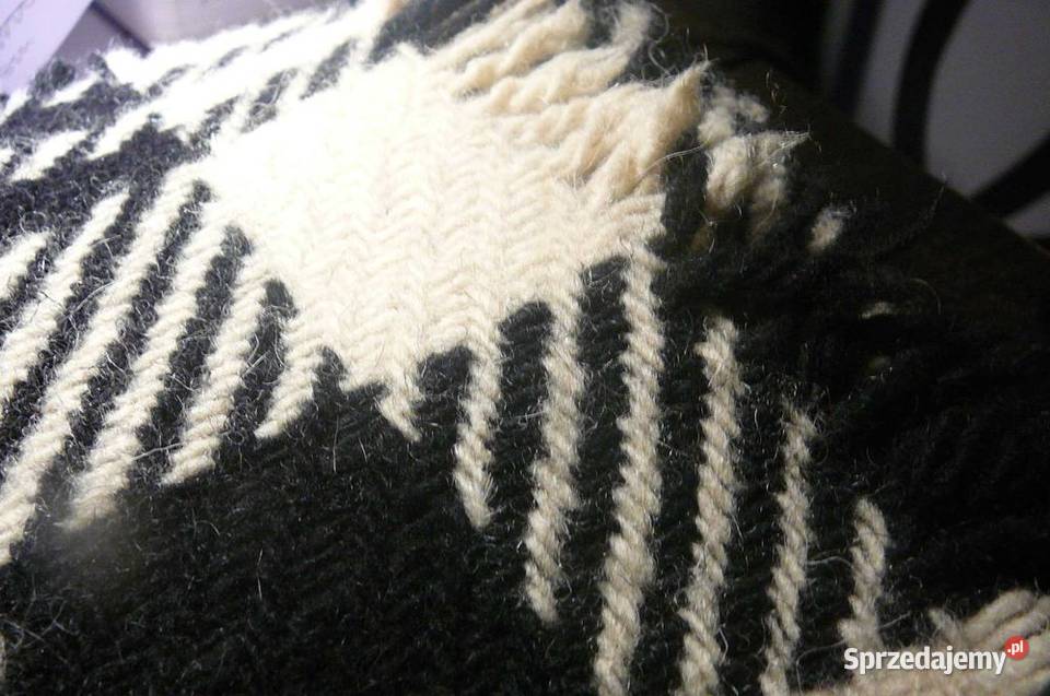 Beret biały kremowy vitange i szalik bialoczarny Dla kobiet Moda i Styl Wrocław