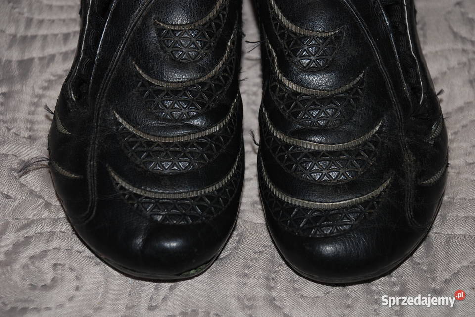 Buty piłkarskie lanki Puma dziecka 3637 Katowice sprzedam