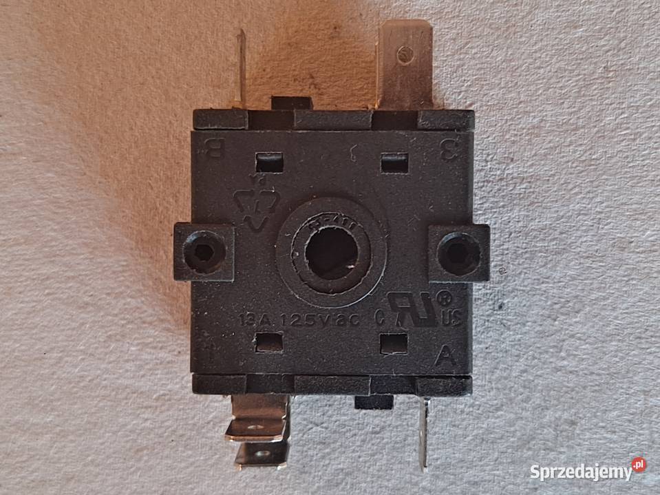 Przełącznik obrotowy FZ319 T12555 250V 16A Cieszyn