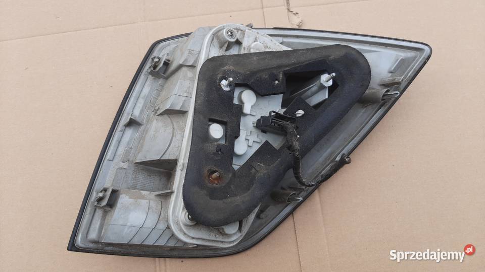 lampa tylna lewa lewy tył opel astra h 3 III lewe Dębno