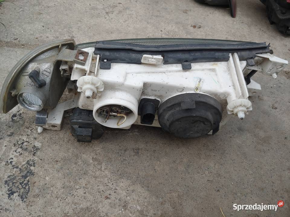 Lampa lewa kierunek Octavia I HB sprzedam