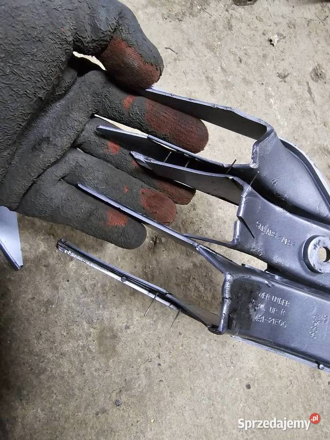 Suzuki RF 600 kratka wlot powietrza prawa Góra