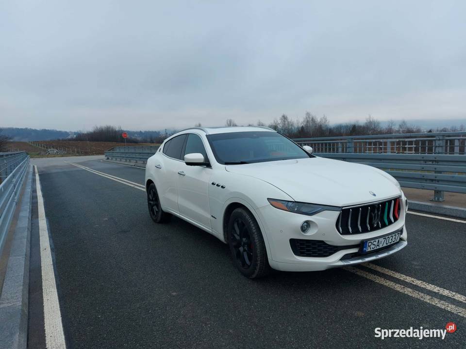 MASERATI LEVANTE 2018 Q4 GRANLUSSO Sanok