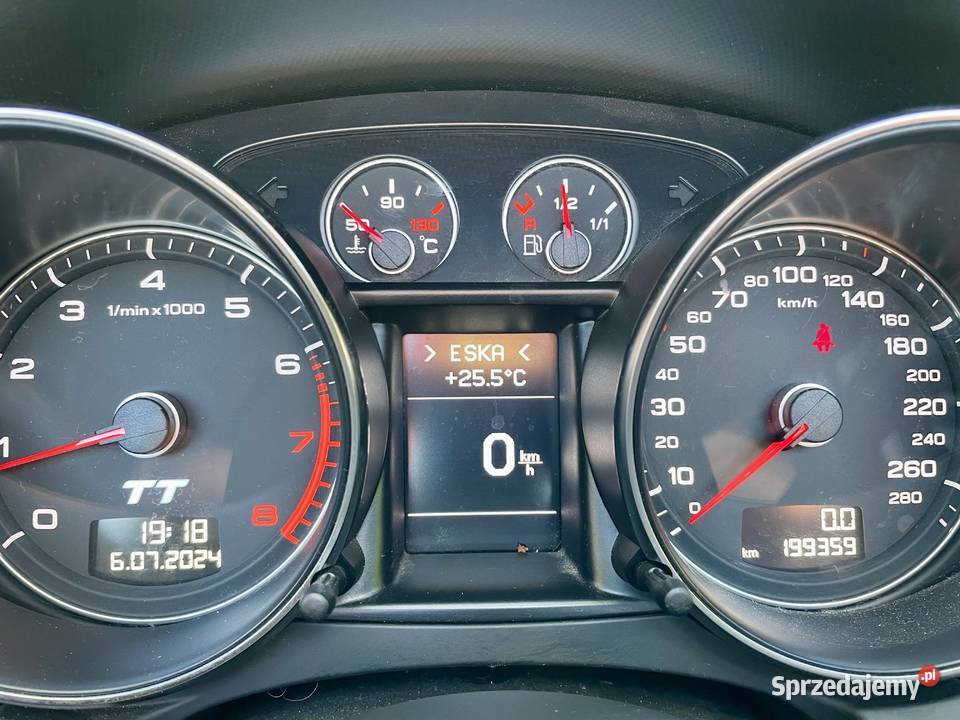 Audi TT Roadster TURBO CABRIO TangoRot manualna