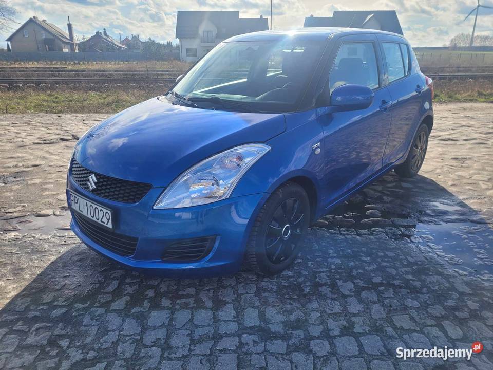Suzuki Swift mk7 2012r 13DDIS Dizel gniazdo USB