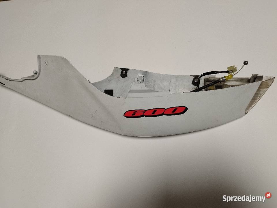 Ogon owiewka lewa zadupek Suzuki GSXR k6 k7 Turek