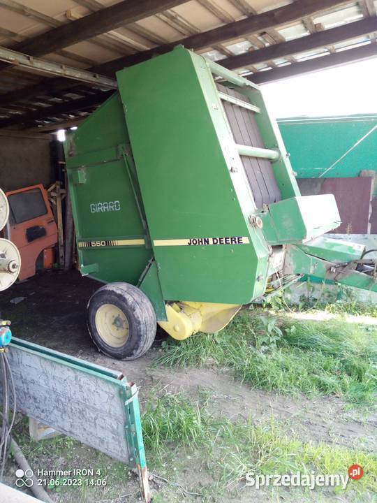 Prasa rolującą John Deere 550