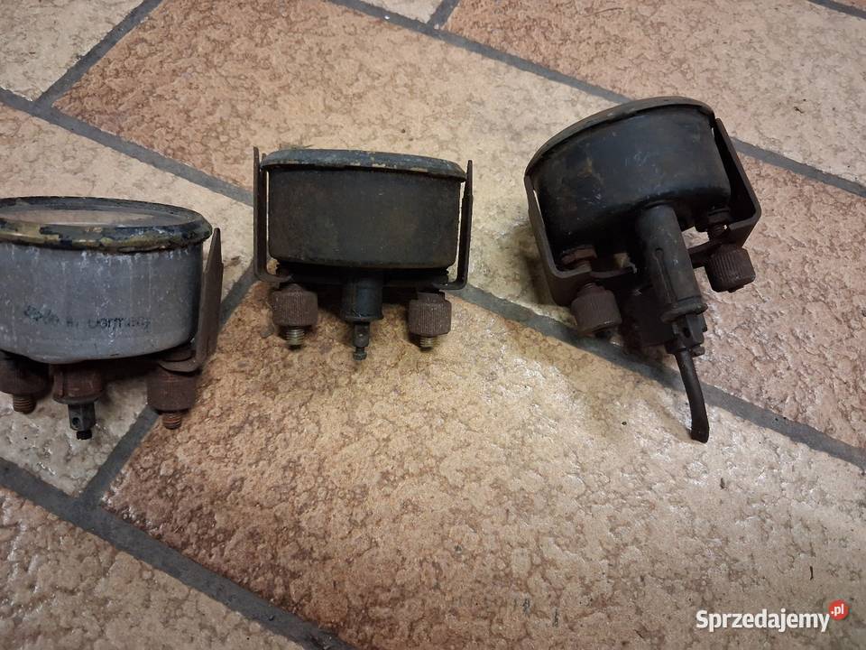 Wskaźniki 3sztuki z wojskowej ciężarówki Annopol