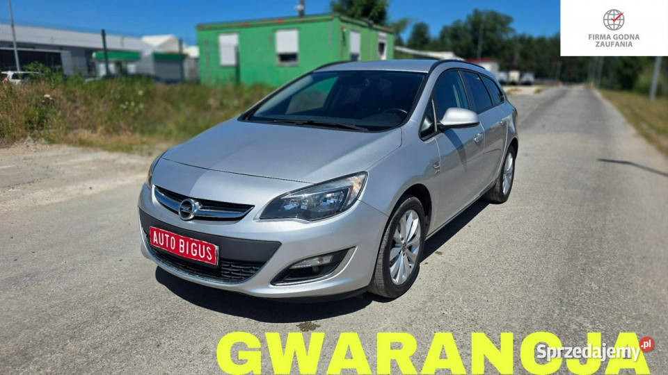 Opel Astra grzana kierownica zarejestrowana czujnik deszczu