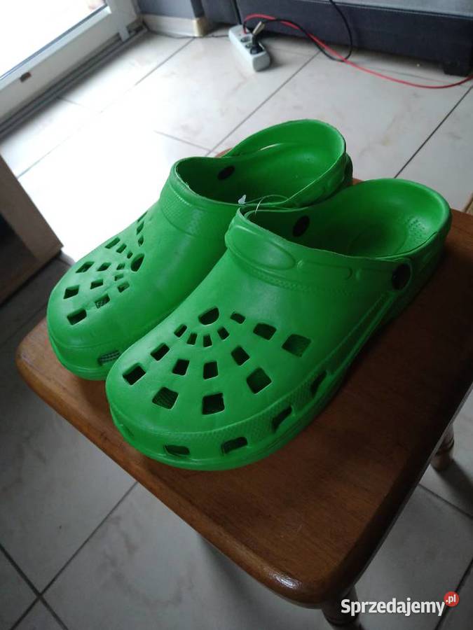Sprzedam nowe Klapki ogrodowe Damskie kroksy pianka Sandały i klapki Moda i Styl sprzedam