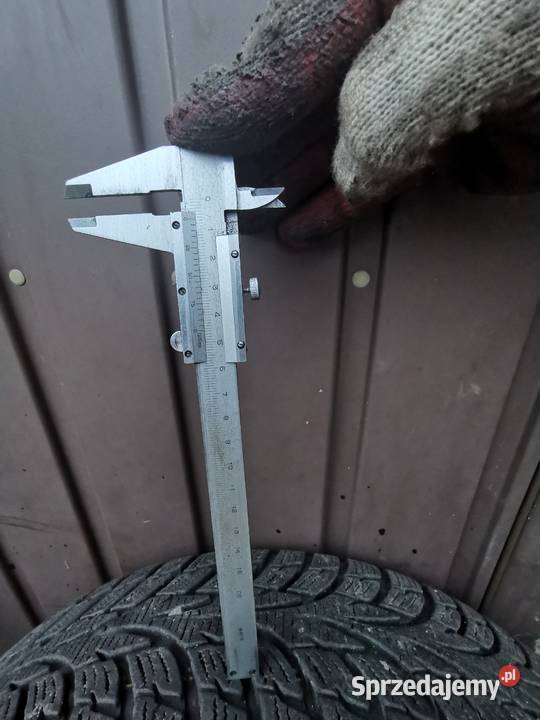 Zimowe opony Nokian Tyre 175x65x15 śląskie Częstochowa sprzedam