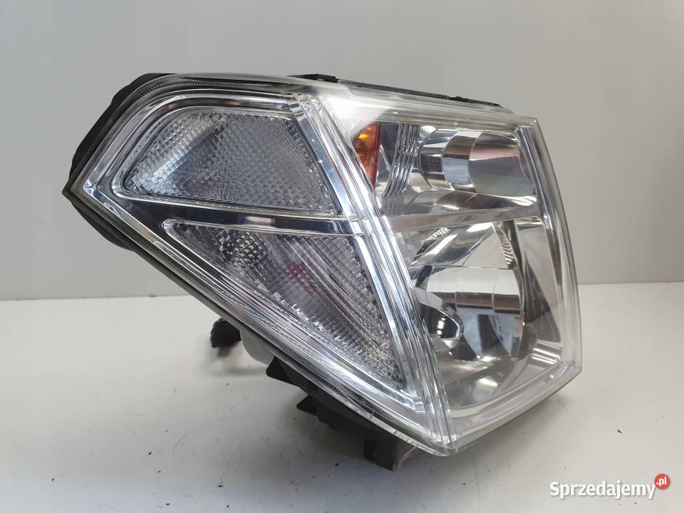 LAMPA PRAWA Nissan Pathfinder R51 Navara D40 III Lampy przednie lubelskie