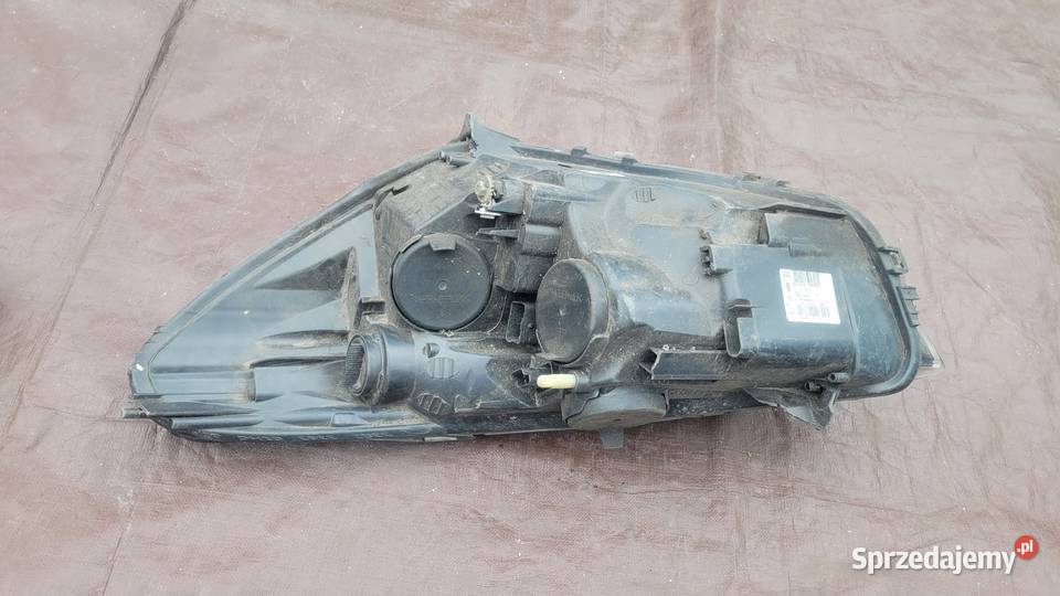 RENAULT CLIO IV 4 LAMPA PRAWA REFLEKTOR PRAWY Lampy przednie śląskie Ruda Śląska