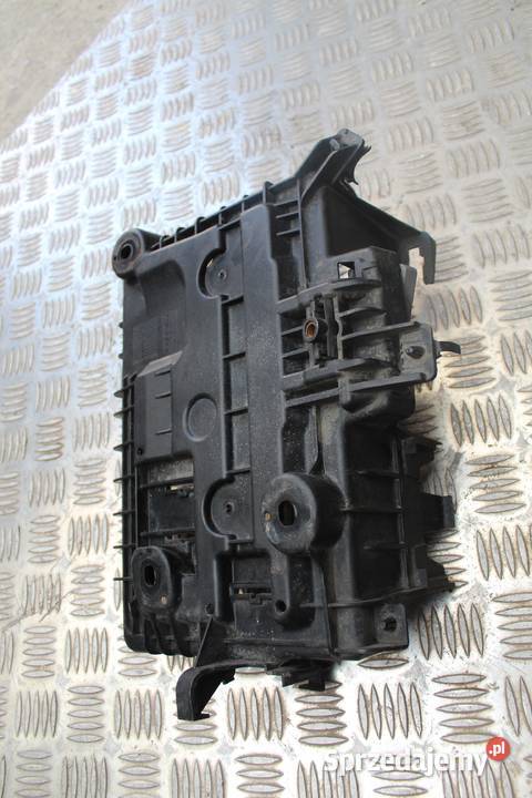 PODSTAWA AKUMULATORA OPEL CORSA D 13 CDTI