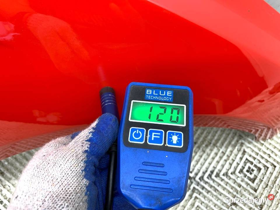 BŁOTNIK PRAWY PRZÓD FORD FOCUS III Hatchback