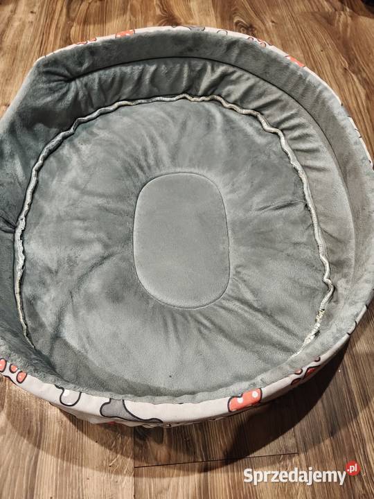 Sprzedam dwa legowiska zwierząt sprzedam