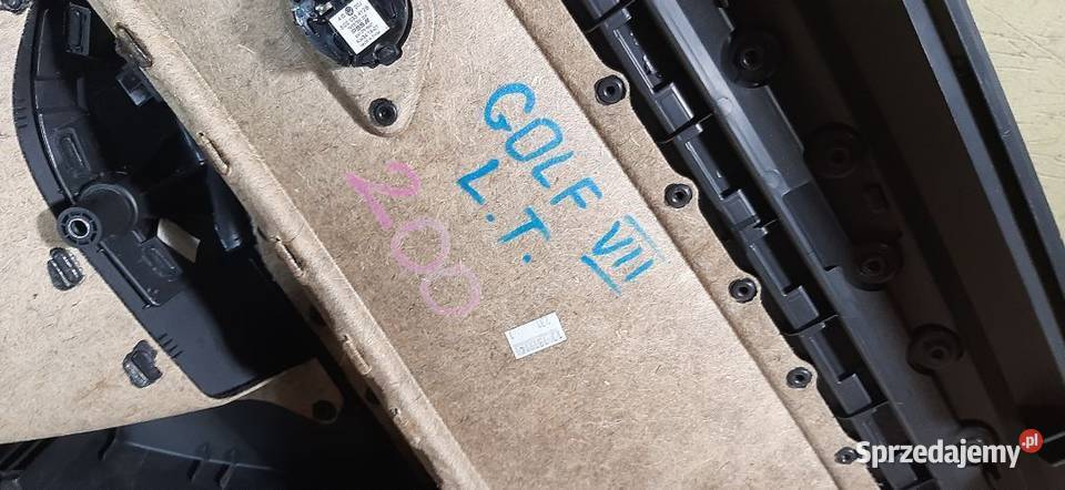 Boczek tapicerka drzwi VW Golf VII Lewy tył Włoszczowa