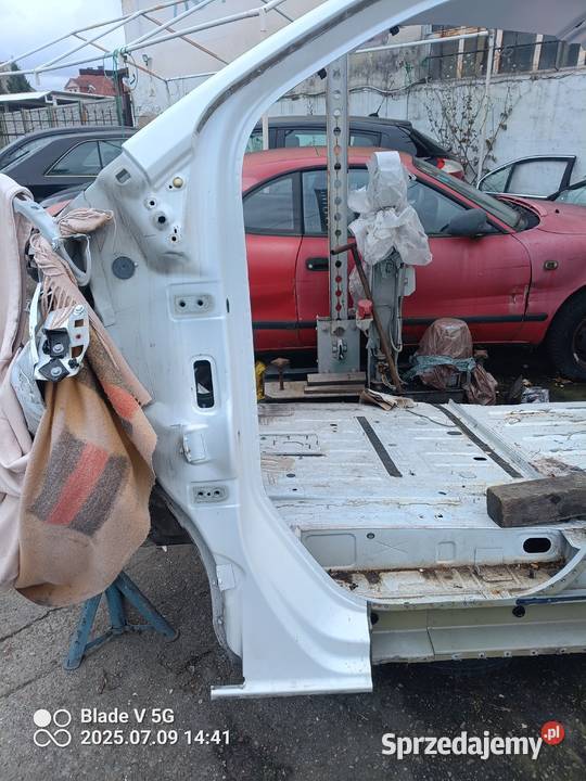 opel vivaro lift poszycie lewego blotnika tyl Błotniki lubuskie Nowe Miasteczko