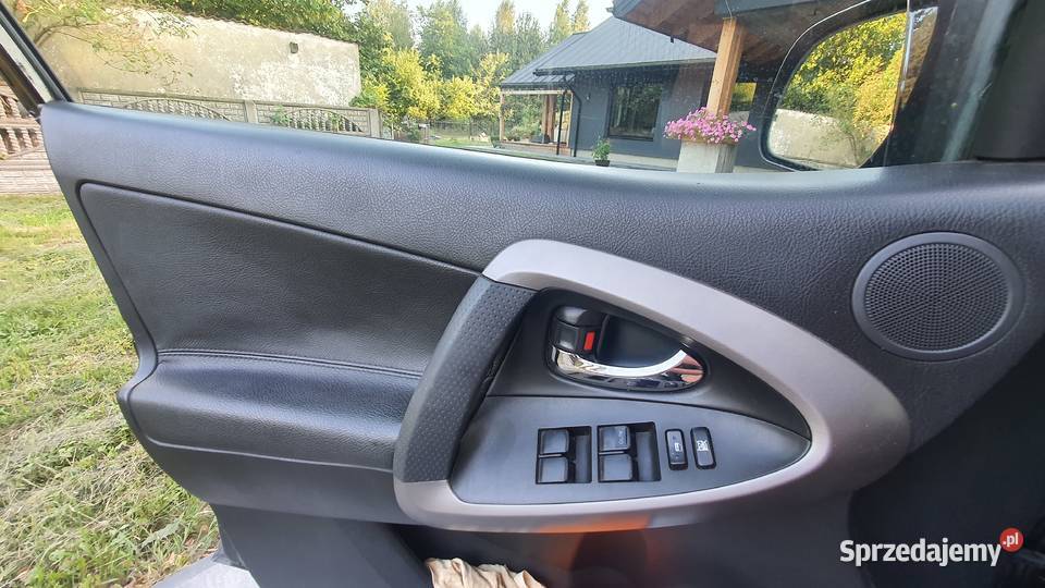 Toyota rav4 Rok produkcji 2007 sprzedam
