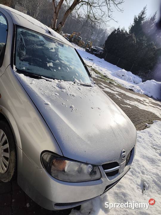 Nissan almera n16 z gazem