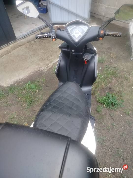 Skuter Znen 50ccm skuter