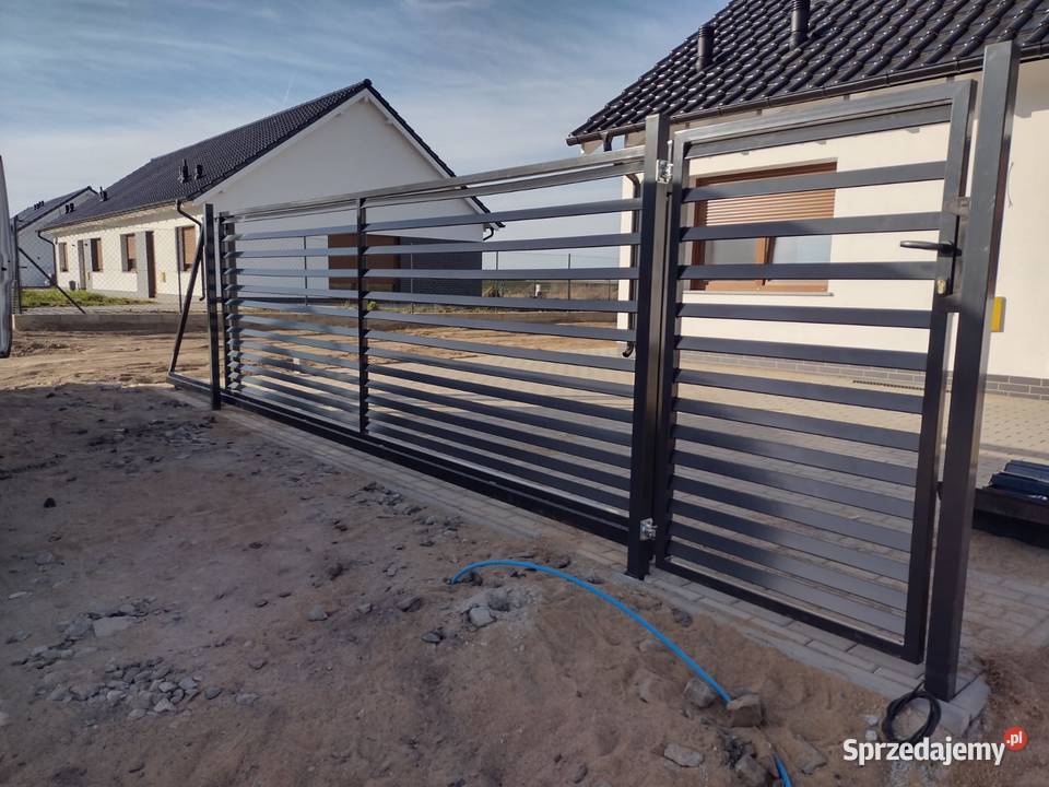 Brama przesuwna 150x400 Antracyt Palisada metal Bramy Międzyrzecz-Wybudowanie
