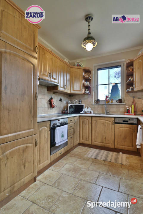 Dom wolnostojący Kowale Staropolska 1599m2 Liczba pokoi 6