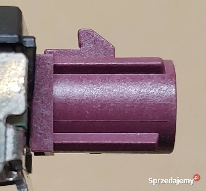 WZMACNIACZ ANTENOWY AUDI VW GOLF 7 5G6035577A osobowe dolnośląskie Mielęcin sprzedam