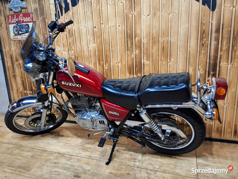 Suzuki GN SUZUKI GN 250 zadbany żywy kolor raty Suzuki Stare Miasto