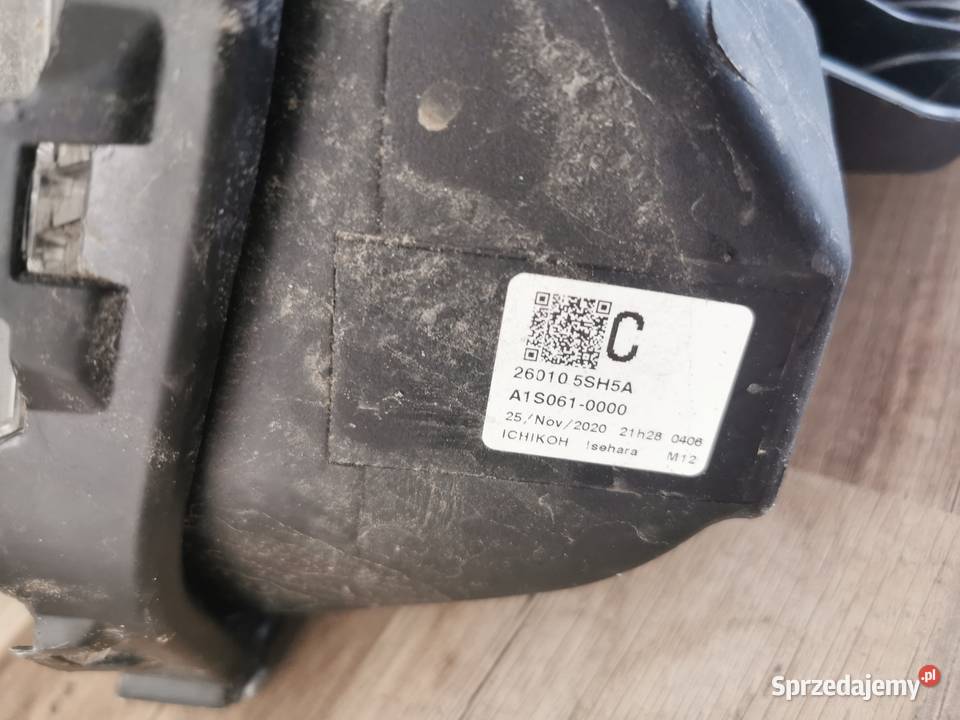 lampa lewa przód NISSAN LEAF 2 II 260105sh5a Pielgrzymka